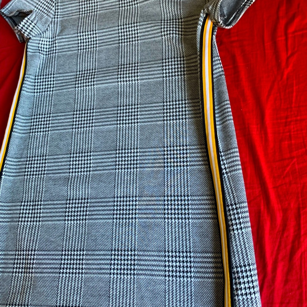 Like new girls dress